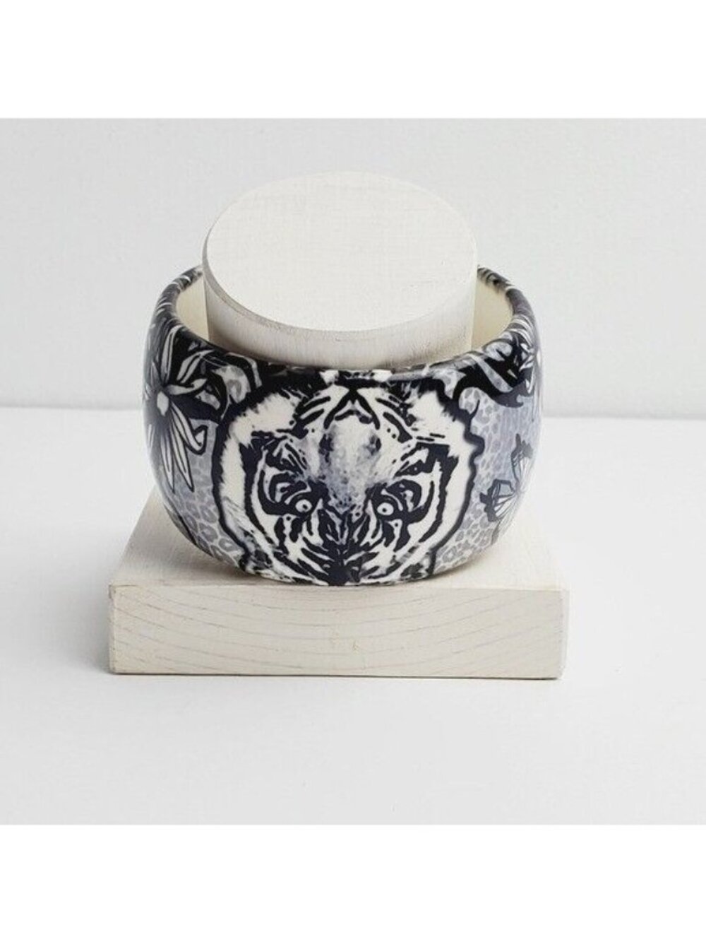 Vintage Gray-Scale Tiger & Jungle Print Bangle Bracelet